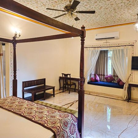 The Amargarh Hotel Удайпур Екстериор снимка